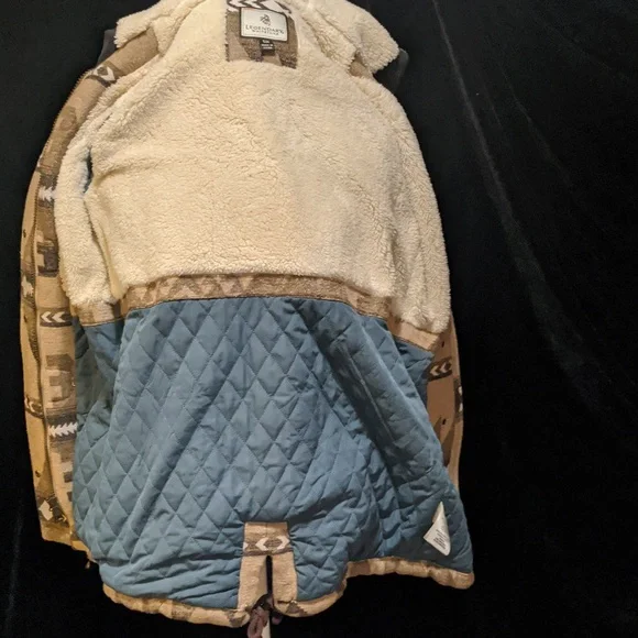 Host Pick🎉 Legendary Whitetails Winter Coat - Picture 4 of 16